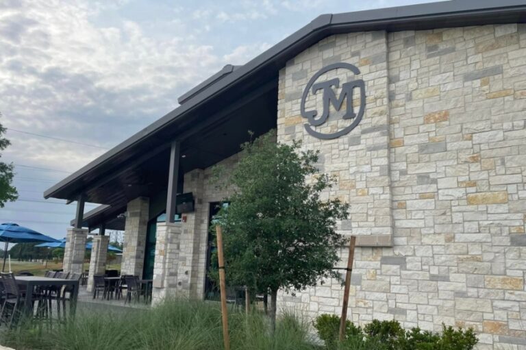 Jersey Meadow Golf Club Opens New Clubhouse In Jersey Village